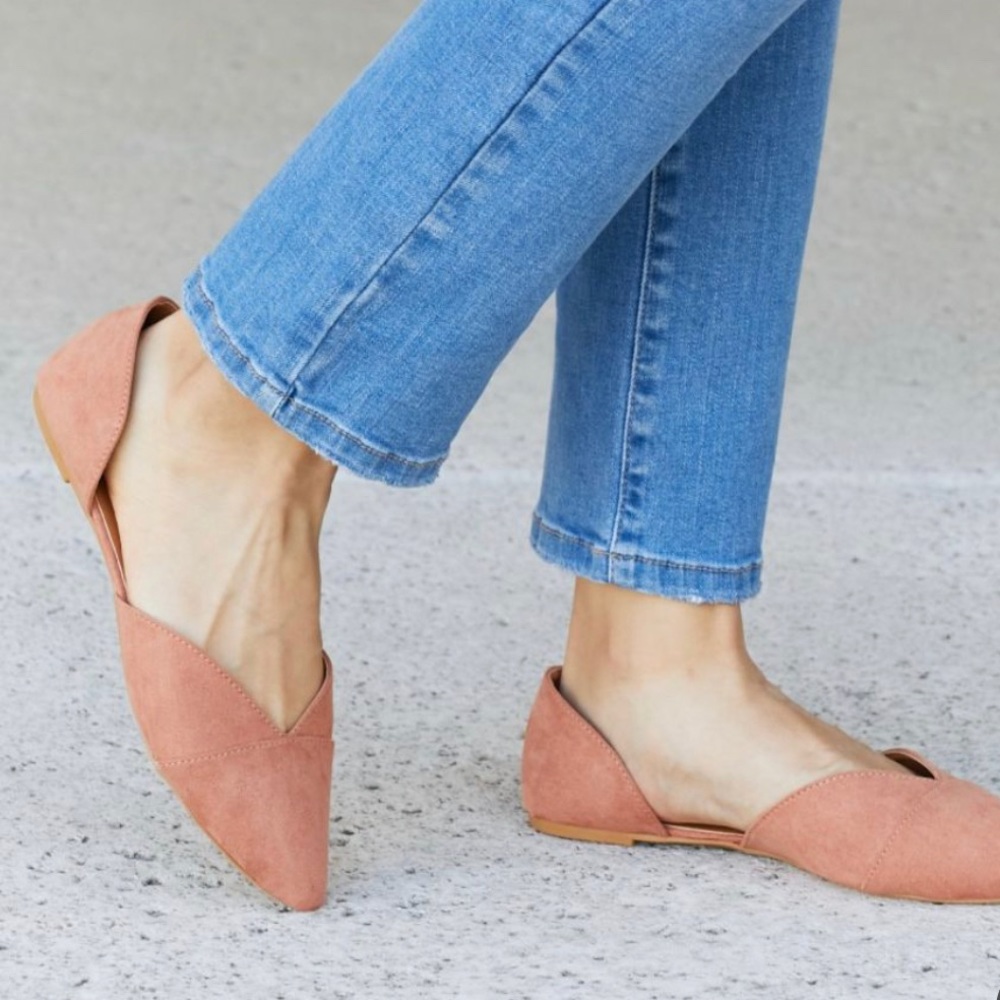 Pointed Toe Ballet Flats in Sunkiss